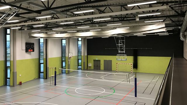 Jaunolaines sākumskolas sporta zāle