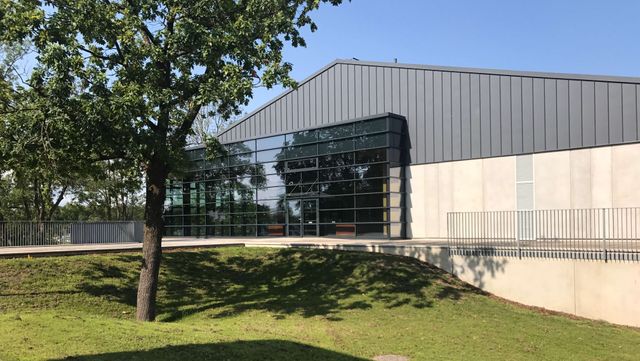 Tukuma 3.pamatskolas sporta zāle un stadions