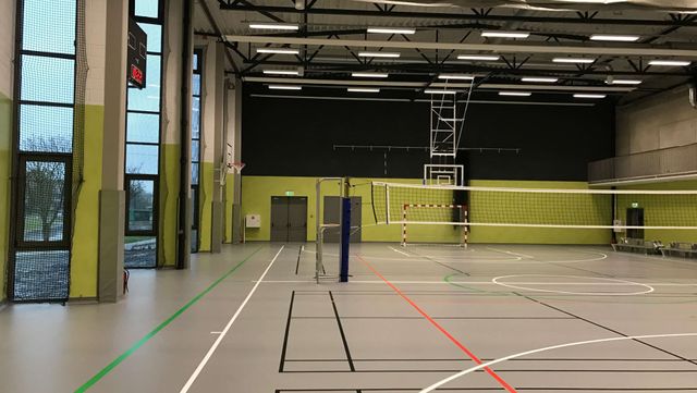 Jaunolaines sākumskolas sporta zāle